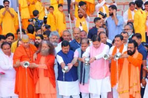 गंगा तट पर गूंजे आध्यात्म और संस्कृति के स्वर, मुख्यमंत्री धामी व भाजपा राष्ट्रीय अध्यक्ष नितिन नबीन ने की भव्य गंगा आरती